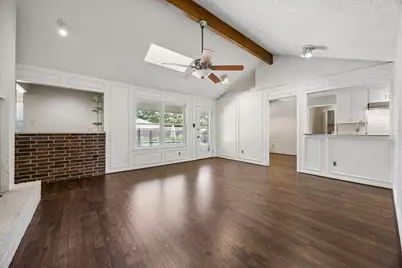 900 Rosewood Court, Euless, TX 76039 - Photo 8