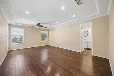900 Rosewood Court, Euless, TX 76039 - Photo 12