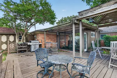 520 Circleview Drive N, Hurst, TX 76054 - Photo 30