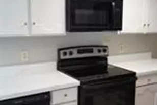 2415 S Graham Dr, Arlington, TX 76013 - Photo 2