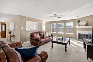 4721 Sleepy Ridge Cir, Fort Worth, TX 76133 - Photo 6