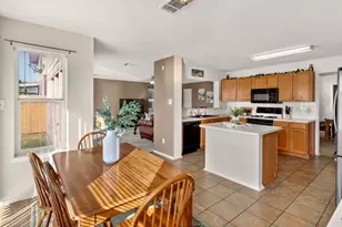 4721 Sleepy Ridge Cir, Fort Worth, TX 76133 - Photo 10