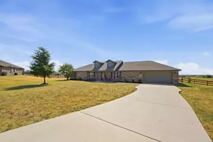 200 Live Oak Ln, Decatur, TX 76234 - Photo 32