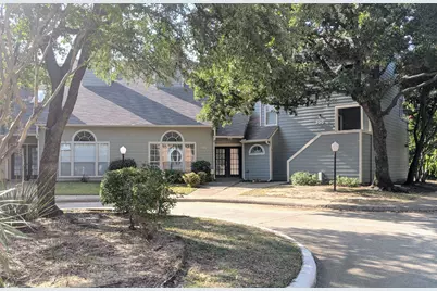 702 Bel Aire, Irving, TX 75061 - Photo 1