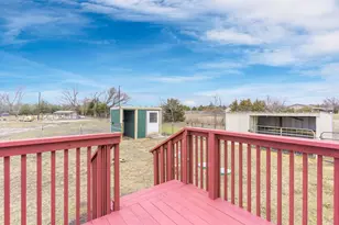 635 Fielder Rd, Van Alstyne, TX 75495 - Photo 22