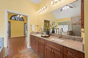 2233 Wembley Wood Ln, Bedford, TX 76022 - Photo 26