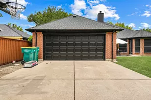 1040 Essex Dr, Cedar Hill, TX 75104 - Photo 24