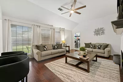 1040 Essex Drive, Cedar Hill, TX 75104 - Photo 6