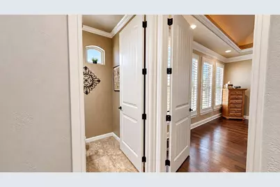 1729 Bent Tree Court, Granbury, TX 76049 - Photo 16