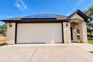 1729 Bent Tree Ct, Granbury, TX 76049 - Photo 38