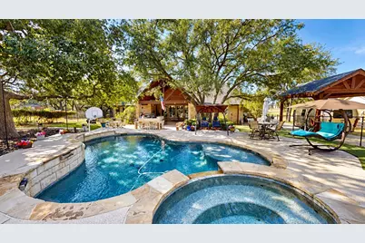 1729 Bent Tree Court, Granbury, TX 76049 - Photo 32