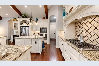 1729 Bent Tree Court, Granbury, TX 76049 - Photo 10