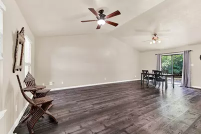 108 Kingsbridge Drive, Garland, TX 75040 - Photo 8