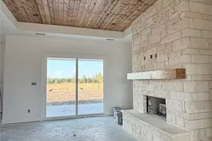 2009 Collin St, Weatherford, TX 76085 - Photo 8