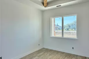 2009 Collin St, Weatherford, TX 76085 - Photo 6
