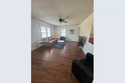108 NW 30th Street, Fort Worth, TX 76106 - Photo 2