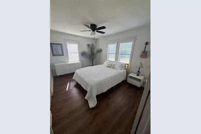 108 NW 30th Street, Fort Worth, TX 76106 - Photo 10