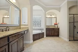 9002 Forest Park Ct, Rowlett, TX 75089 - Photo 14