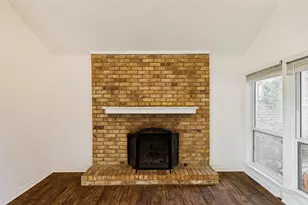 1016 Hazelwood Dr, Mansfield, TX 76063 - Photo 8