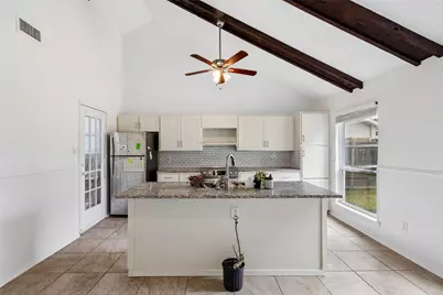 1016 Hazelwood Drive, Mansfield, TX 76063 - Photo 10