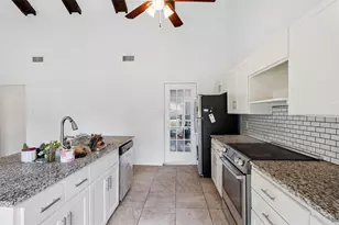 1016 Hazelwood Dr, Mansfield, TX 76063 - Photo 12