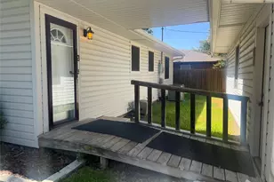 901 Church St, Sanger, TX 76266 - Photo 4