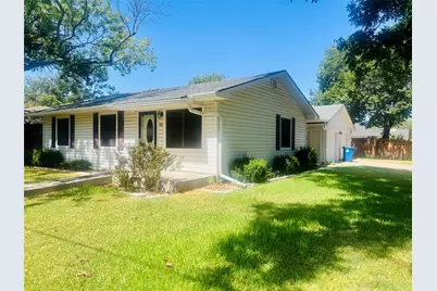 901 Church Street, Sanger, TX 76266 - Photo 2