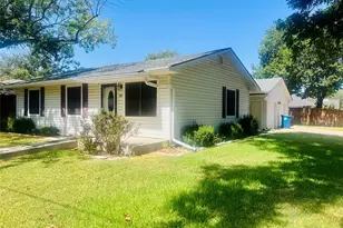 901 Church St, Sanger, TX 76266 - Photo 2