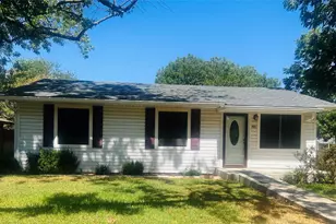 901 Church St, Sanger, TX 76266 - Photo 1