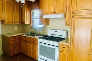 901 Church St, Sanger, TX 76266 - Photo 6