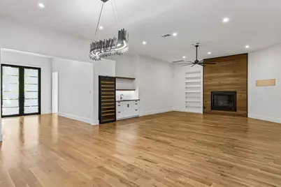 8546 Glencrest Lane, Dallas, TX 75209 - Photo 18