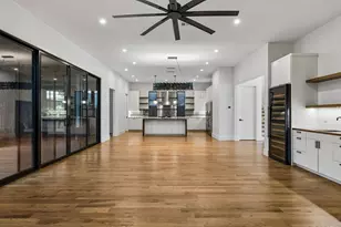 8546 Glencrest Ln, Dallas, TX 75209 - Photo 16