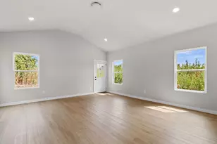 316 W Gambrell St, Fort Worth, TX 76115 - Photo 6