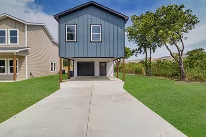 316 W Gambrell Street, Fort Worth, TX 76115 - Photo 2