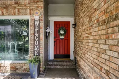 524 Post Oak Road, Grapevine, TX 76051 - Photo 2