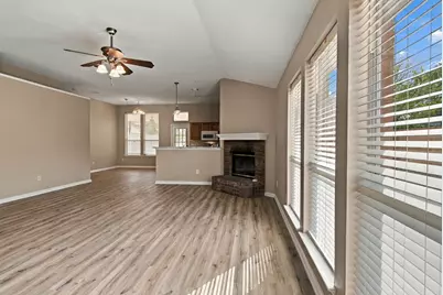 8116 Hulen Park Circle, Fort Worth, TX 76123 - Photo 6