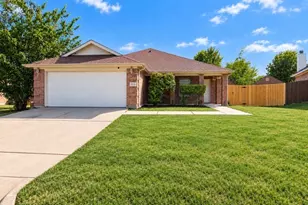 8116 Hulen Park Cir, Fort Worth, TX 76123 - Photo 1