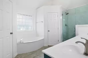 221 Brazil Dr, Hurst, TX 76054 - Photo 18