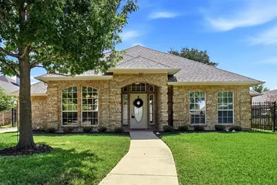 221 Brazil Drive, Hurst, TX 76054 - Photo 2