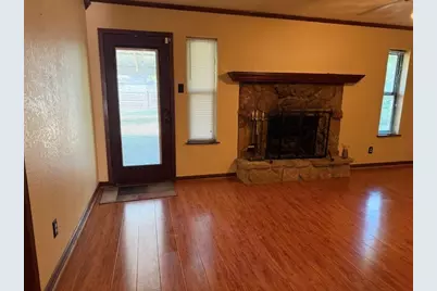 1125 Storyglen Street, Irving, TX 75062 - Photo 4