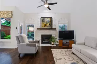 3838 Canot Ln, Addison, TX 75001 - Photo 8