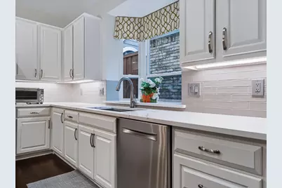 3838 Canot Lane, Addison, TX 75001 - Photo 14