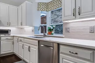 3838 Canot Ln, Addison, TX 75001 - Photo 14