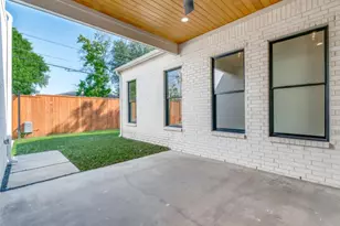 10641 Larchfield Ln, Dallas, TX 75238 - Photo 34