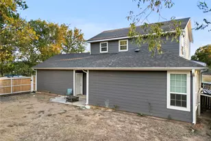 406 William St, Pottsboro, TX 75076 - Photo 4