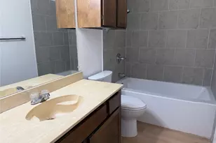 210 Shady Valley Dr, Mansfield, TX 76063 - Photo 8