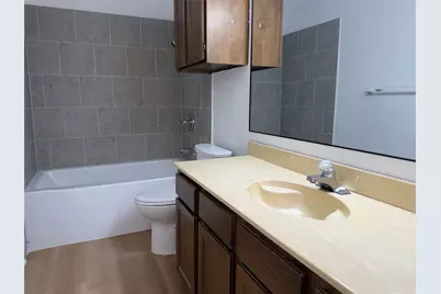210 Shady Valley Drive, Mansfield, TX 76063 - Photo 16