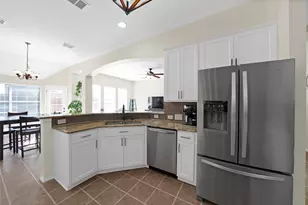 505 Victory Ln, Mansfield, TX 76063 - Photo 4
