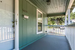 5600 Hiett Ct, Fort Worth, TX 76112 - Photo 6