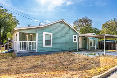 5600 Hiett Court, Fort Worth, TX 76112 - Photo 4